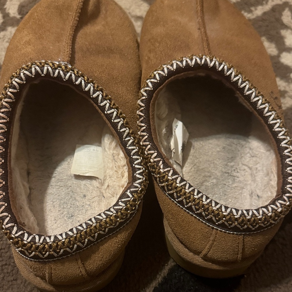 UGG Chestnut Tasman Slippers - Picture 6 of 7